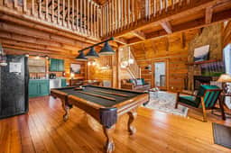 Spectacular Views| Hot-Tub| Pool Table