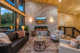 Mountain Modern Couples Retreat Hot-Tub Views