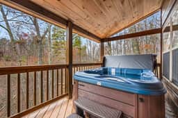 Hot Tub • Game Room • Fire Table | Family Cabin