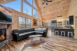 Hot Tub • Game Room • Fire Table | Family Cabin