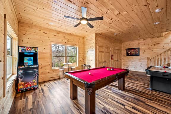 Peaceful Cabin • Hot Tub • Game Room • Fire Table