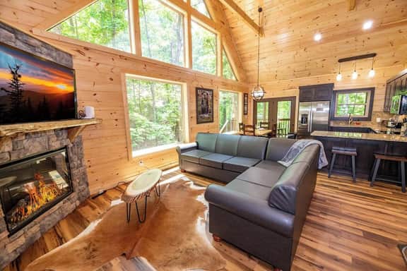 Cozy Cabin • Hot Tub • Game Loft Cobly Nob