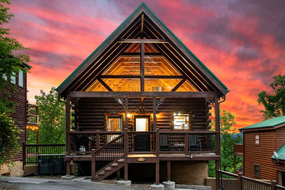 Game Room + Arcade • Hot-Tub • MTN Views